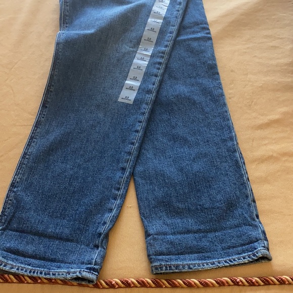 NWT Old Navy Jeans - Picture 2 of 5